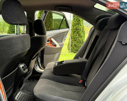 Сірий Тойота Камрі, об'ємом двигуна 2.36 л та пробігом 327 тис. км за 9699 $, фото 25 на Automoto.ua