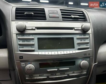 Сірий Тойота Камрі, об'ємом двигуна 3.46 л та пробігом 226 тис. км за 8500 $, фото 11 на Automoto.ua