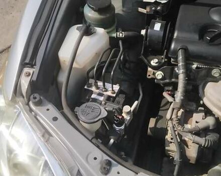 Серый Тойота Камри, объемом двигателя 2.4 л и пробегом 208 тыс. км за 8000 $, фото 3 на Automoto.ua