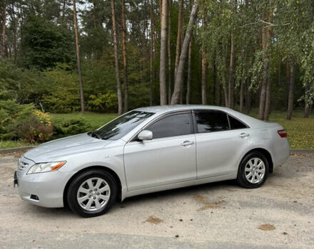 Серый Тойота Камри, объемом двигателя 3.5 л и пробегом 340 тыс. км за 8500 $, фото 2 на Automoto.ua