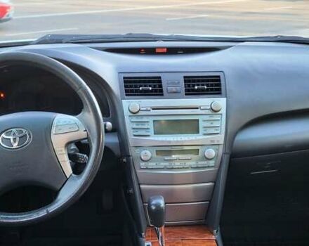 Серый Тойота Камри, объемом двигателя 2.36 л и пробегом 413 тыс. км за 8700 $, фото 12 на Automoto.ua