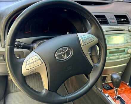 Серый Тойота Камри, объемом двигателя 2.4 л и пробегом 223 тыс. км за 10700 $, фото 8 на Automoto.ua