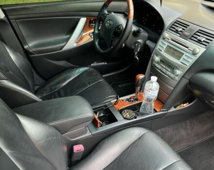 Серый Тойота Камри, объемом двигателя 3.5 л и пробегом 336 тыс. км за 8800 $, фото 3 на Automoto.ua