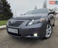 Серый Тойота Камри, объемом двигателя 2.36 л и пробегом 285 тыс. км за 9200 $, фото 3 на Automoto.ua