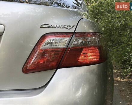 Серый Тойота Камри, объемом двигателя 2.4 л и пробегом 176 тыс. км за 9700 $, фото 11 на Automoto.ua