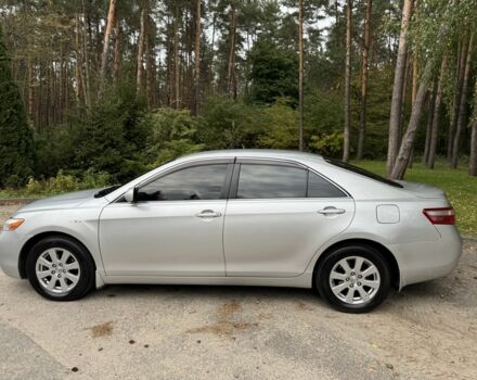 Сірий Тойота Камрі, об'ємом двигуна 3.5 л та пробігом 300 тис. км за 8500 $, фото 2 на Automoto.ua