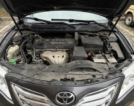 Сірий Тойота Камрі, об'ємом двигуна 2.4 л та пробігом 326 тис. км за 7500 $, фото 14 на Automoto.ua