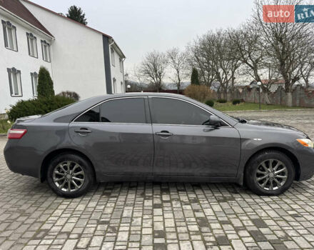 Сірий Тойота Камрі, об'ємом двигуна 3.46 л та пробігом 400 тис. км за 8800 $, фото 10 на Automoto.ua