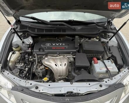 Сірий Тойота Камрі, об'ємом двигуна 2.36 л та пробігом 121 тис. км за 10500 $, фото 1 на Automoto.ua
