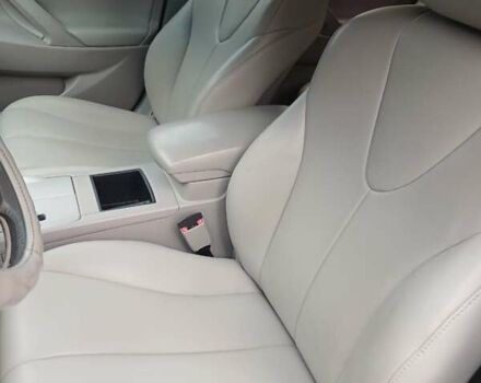 Серый Тойота Камри, объемом двигателя 2.4 л и пробегом 300 тыс. км за 8300 $, фото 14 на Automoto.ua