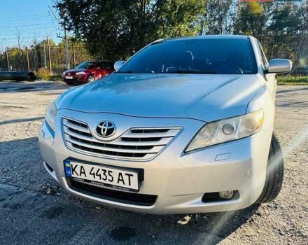 Серый Тойота Камри, объемом двигателя 2.36 л и пробегом 179 тыс. км за 9700 $, фото 3 на Automoto.ua