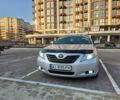 Серый Тойота Камри, объемом двигателя 2.4 л и пробегом 226 тыс. км за 8300 $, фото 1 на Automoto.ua
