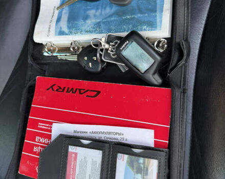 Серый Тойота Камри, объемом двигателя 3.46 л и пробегом 280 тыс. км за 8700 $, фото 13 на Automoto.ua