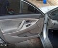 Серый Тойота Камри, объемом двигателя 2.4 л и пробегом 300 тыс. км за 7200 $, фото 9 на Automoto.ua