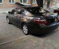 Серый Тойота Камри, объемом двигателя 2.4 л и пробегом 213 тыс. км за 9300 $, фото 2 на Automoto.ua