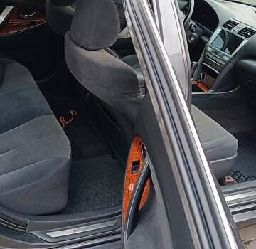 Сірий Тойота Камрі, об'ємом двигуна 2.4 л та пробігом 297 тис. км за 9150 $, фото 14 на Automoto.ua