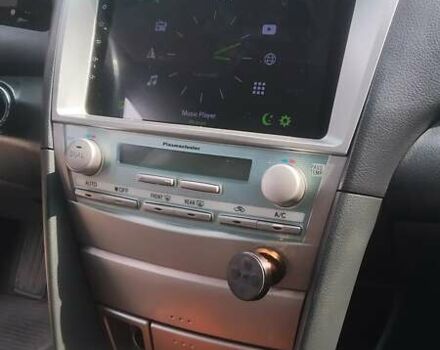 Серый Тойота Камри, объемом двигателя 2.4 л и пробегом 208 тыс. км за 8000 $, фото 13 на Automoto.ua