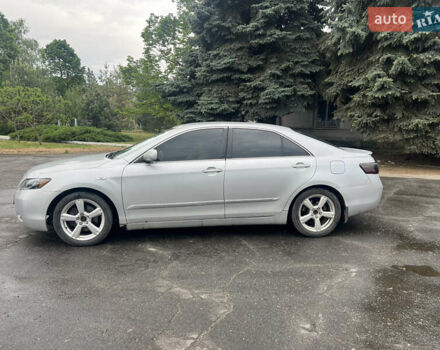 Серый Тойота Камри, объемом двигателя 2.4 л и пробегом 290 тыс. км за 8500 $, фото 9 на Automoto.ua