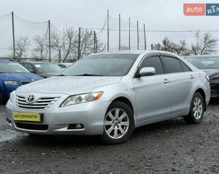 Серый Тойота Камри, объемом двигателя 3.5 л и пробегом 270 тыс. км за 8790 $, фото 1 на Automoto.ua