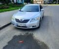 Сірий Тойота Камрі, об'ємом двигуна 2.4 л та пробігом 309 тис. км за 7500 $, фото 1 на Automoto.ua