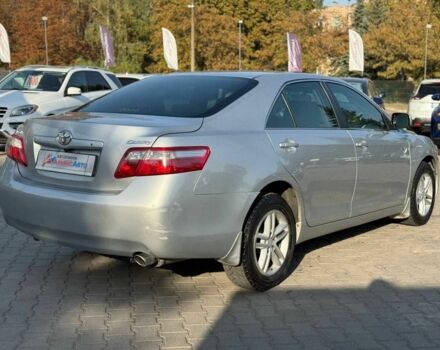 Сірий Тойота Камрі, об'ємом двигуна 2.4 л та пробігом 233 тис. км за 8400 $, фото 6 на Automoto.ua