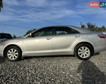 Сірий Тойота Камрі, об'ємом двигуна 2.4 л та пробігом 241 тис. км за 7700 $, фото 3 на Automoto.ua