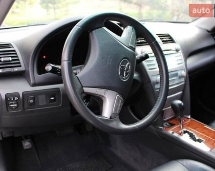 Серый Тойота Камри, объемом двигателя 2.36 л и пробегом 188 тыс. км за 10200 $, фото 15 на Automoto.ua