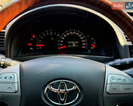 Серый Тойота Камри, объемом двигателя 3.46 л и пробегом 280 тыс. км за 8700 $, фото 11 на Automoto.ua