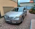 Сірий Тойота Камрі, об'ємом двигуна 2.4 л та пробігом 185 тис. км за 10500 $, фото 1 на Automoto.ua