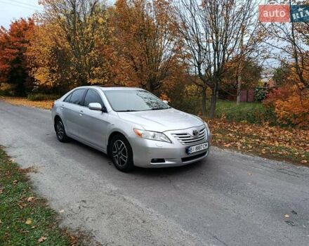 Сірий Тойота Камрі, об'ємом двигуна 2.36 л та пробігом 242 тис. км за 8300 $, фото 9 на Automoto.ua