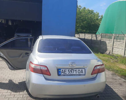 Сірий Тойота Камрі, об'ємом двигуна 2.36 л та пробігом 264 тис. км за 7000 $, фото 3 на Automoto.ua