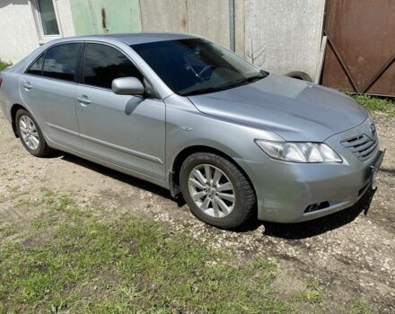 Серый Тойота Камри, объемом двигателя 2.4 л и пробегом 200 тыс. км за 5200 $, фото 1 на Automoto.ua