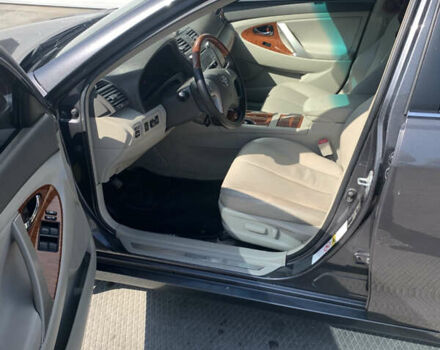 Сірий Тойота Камрі, об'ємом двигуна 3.46 л та пробігом 194 тис. км за 10000 $, фото 7 на Automoto.ua