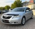 Сірий Тойота Камрі, об'ємом двигуна 2.4 л та пробігом 298 тис. км за 7100 $, фото 1 на Automoto.ua