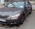 Сірий Тойота Камрі, об'ємом двигуна 2.4 л та пробігом 297 тис. км за 9150 $, фото 2 на Automoto.ua