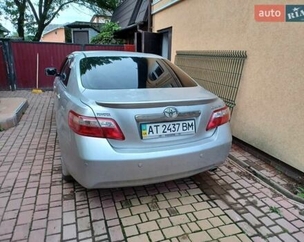 Сірий Тойота Камрі, об'ємом двигуна 2.4 л та пробігом 185 тис. км за 10500 $, фото 2 на Automoto.ua
