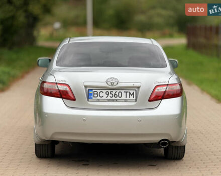 Сірий Тойота Камрі, об'ємом двигуна 2.36 л та пробігом 327 тис. км за 9699 $, фото 10 на Automoto.ua