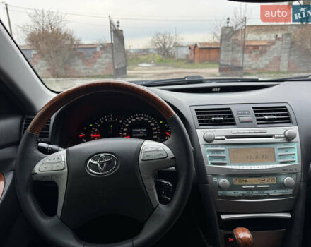 Сірий Тойота Камрі, об'ємом двигуна 3.46 л та пробігом 400 тис. км за 8800 $, фото 24 на Automoto.ua