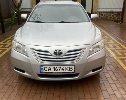 Серый Тойота Камри, объемом двигателя 2.36 л и пробегом 300 тыс. км за 8200 $, фото 1 на Automoto.ua