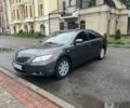Серый Тойота Камри, объемом двигателя 2.4 л и пробегом 260 тыс. км за 8700 $, фото 1 на Automoto.ua