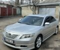 Серый Тойота Камри, объемом двигателя 2.4 л и пробегом 270 тыс. км за 8700 $, фото 1 на Automoto.ua