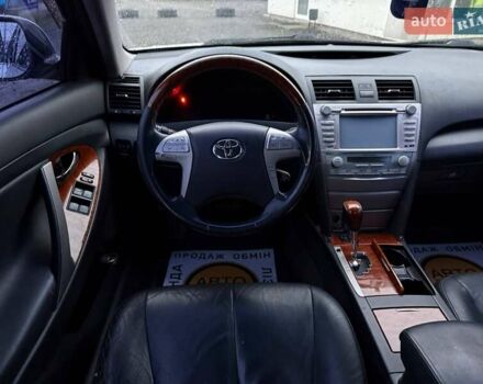 Серый Тойота Камри, объемом двигателя 3.5 л и пробегом 270 тыс. км за 8790 $, фото 21 на Automoto.ua