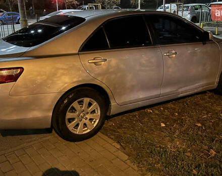 Сірий Тойота Камрі, об'ємом двигуна 2.4 л та пробігом 270 тис. км за 7600 $, фото 4 на Automoto.ua