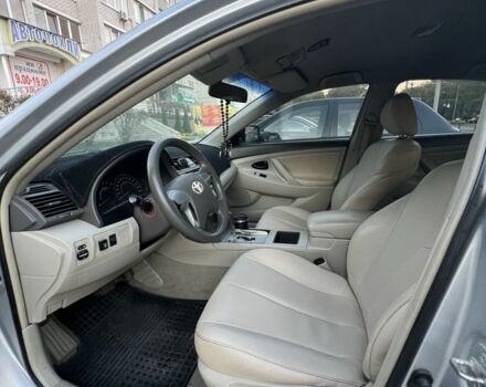 Сірий Тойота Камрі, об'ємом двигуна 2.4 л та пробігом 270 тис. км за 7000 $, фото 6 на Automoto.ua