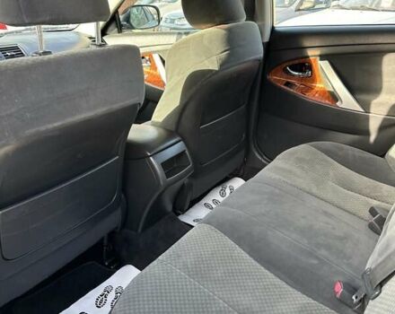 Сірий Тойота Камрі, об'ємом двигуна 2.4 л та пробігом 241 тис. км за 7700 $, фото 13 на Automoto.ua