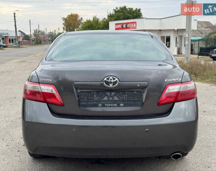Серый Тойота Камри, объемом двигателя 2.4 л и пробегом 162 тыс. км за 9550 $, фото 7 на Automoto.ua
