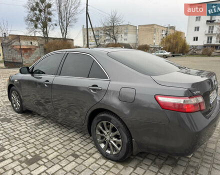 Сірий Тойота Камрі, об'ємом двигуна 3.46 л та пробігом 400 тис. км за 8800 $, фото 5 на Automoto.ua