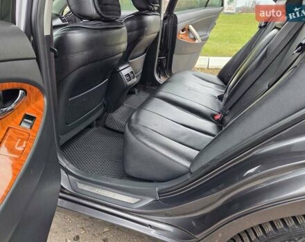 Серый Тойота Камри, объемом двигателя 2.36 л и пробегом 285 тыс. км за 9200 $, фото 32 на Automoto.ua