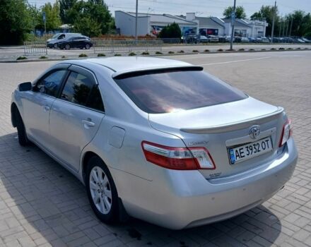 Серый Тойота Камри, объемом двигателя 2.4 л и пробегом 300 тыс. км за 8600 $, фото 6 на Automoto.ua