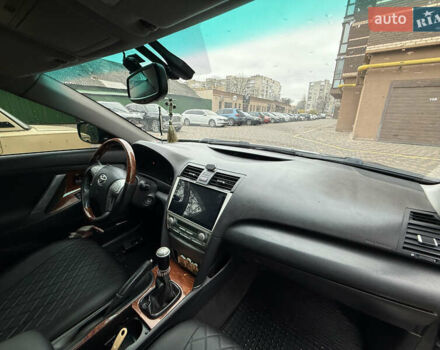 Сірий Тойота Камрі, об'ємом двигуна 2.4 л та пробігом 326 тис. км за 7500 $, фото 3 на Automoto.ua